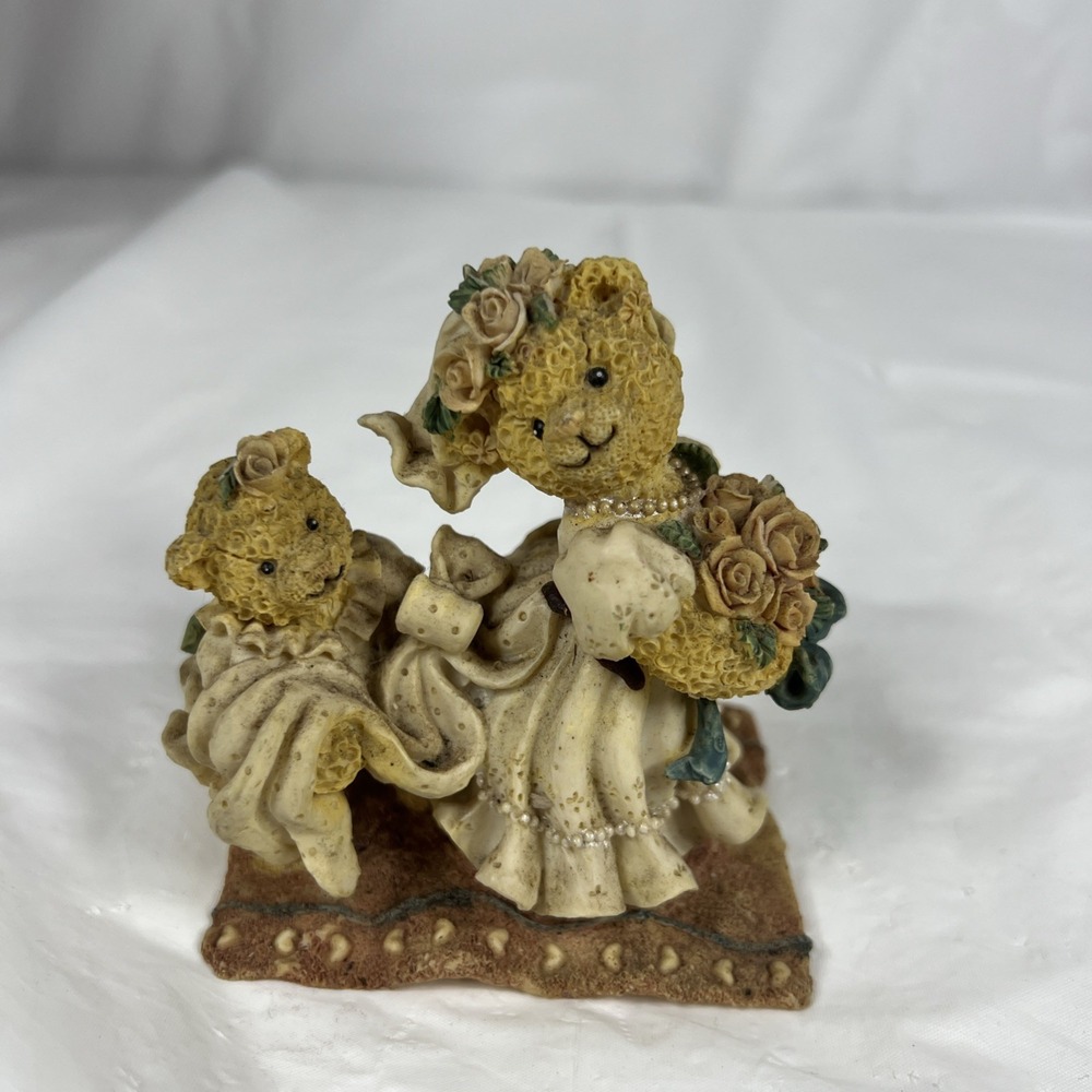 TeddyBear Bride And Flower Girl figurine‎